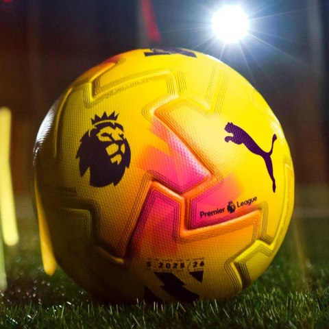 Piłka Puma Orbita Ultimate PL Lights 084702-01