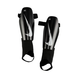 Ochraniacze piłkarskie Nike Charge czarne DX4608 010
