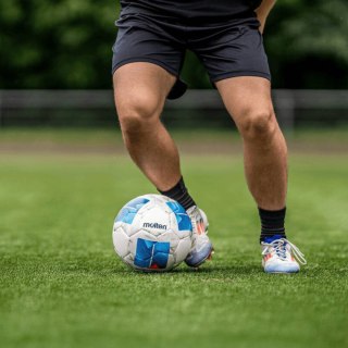 Piłka nożna Molten Vantaggio biało-niebieska F4N2810