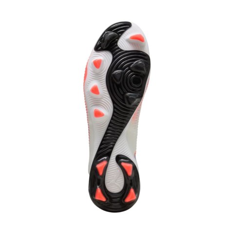 Buty piłkarskie Puma Future 8 Match FG/AG 108593 01