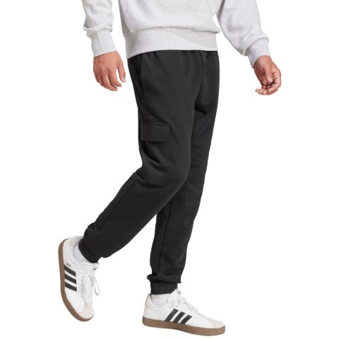 Spodnie męskie adidas Essentials Feelcozy Fleece Cargo czarne JE3820