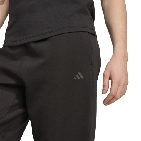Spodnie damskie adidas Yoga Essentials czarne JY4700