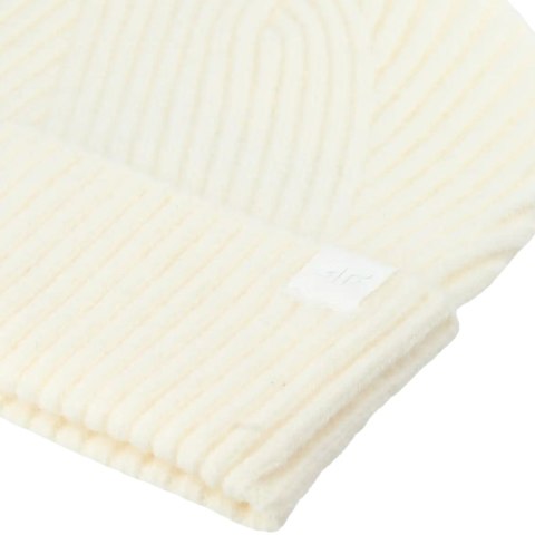 Czapka damska 4F F569 kremowa 4FWAW25ACAPF569 12S