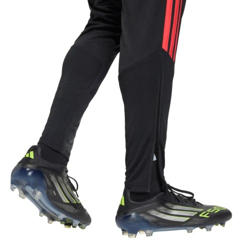 Spodnie męskie adidas Tiro 26 League Training Slim czarno-czerwone JY7111