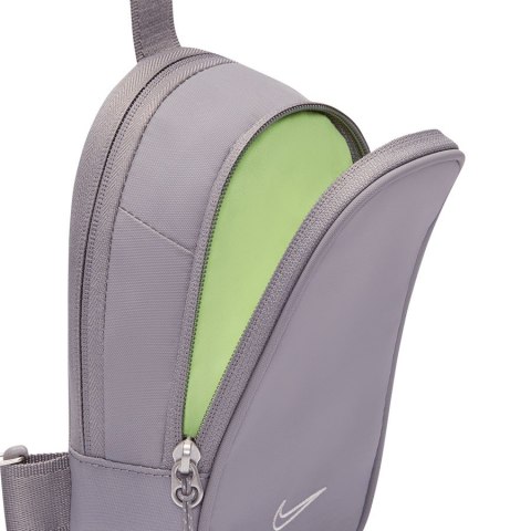 Saszetka Nike Commute EQ SMALL FZ6133-015