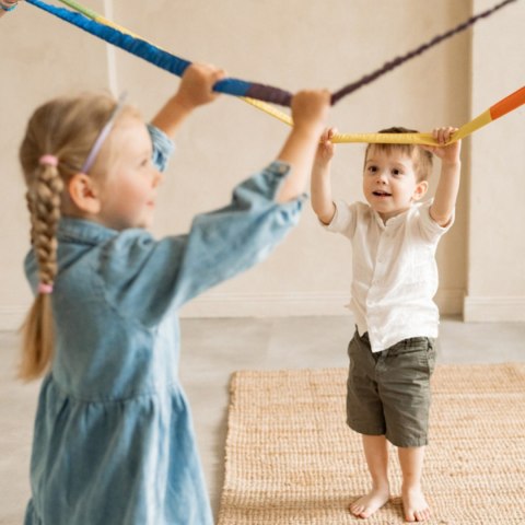 Guma sensoryczna animacyjna 4 m tęczowa Akson