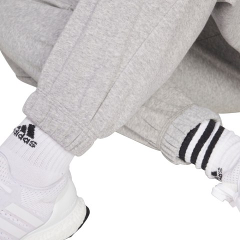 Spodnie damskie adidas Essentials Linear French Terry Cuffed jasnoszare JC5953