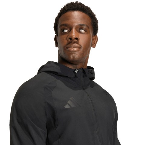Kurtka męska adidas Tiro 26 Travel Windbreaker czarna JM5539