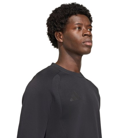 Bluza męska adidas Tiro 26 Travel Crew czarna JM5540