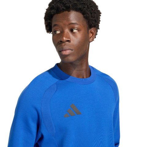 Bluza męska adidas Tiro 26 Travel Crew niebieska KD1146