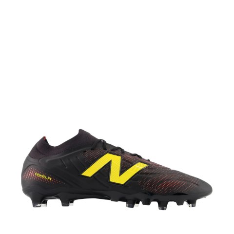 Buty piłkarskie New Balance Tekela Pro FG V5 czarne NBUT2FL2JW