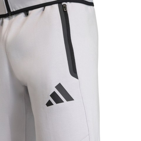Spodnie męskie adidas Tiro 26 Travel Sweat jasnoszare KF6071