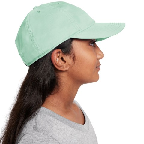 Nike Czapka z daszkiem dla dzieci Nike Dri-Fit Club miętowa FB5064 394