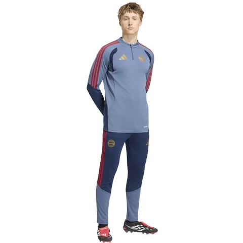 Adidas Bluza adidas FC Bayern DNA Training Top KF1037