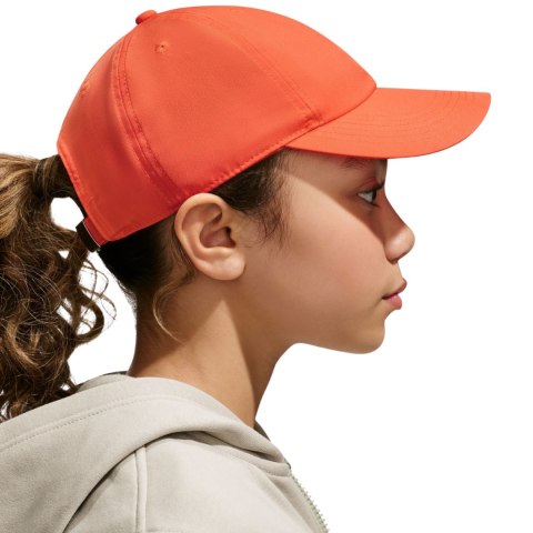 Nike Czapka z daszkiem dla dzieci Nike Dri-Fit Club pomarańczowa FB5064 842